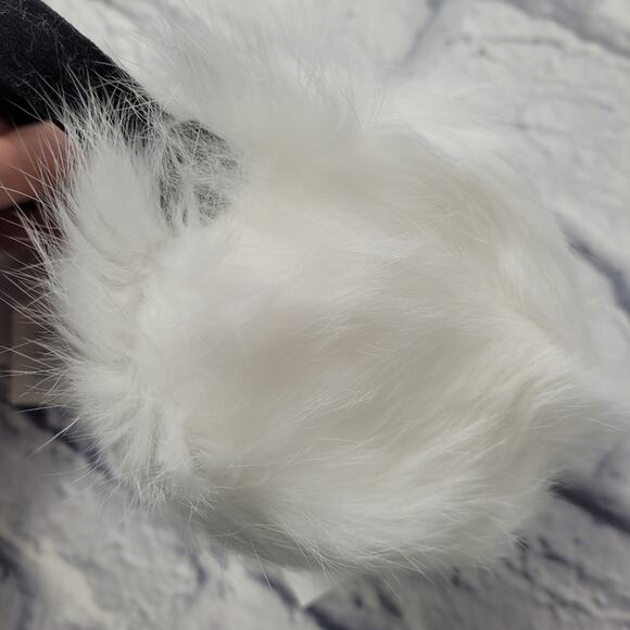 NWT Adrienne Landau Velvet Band White Earmuffs - Picture 3 of 14